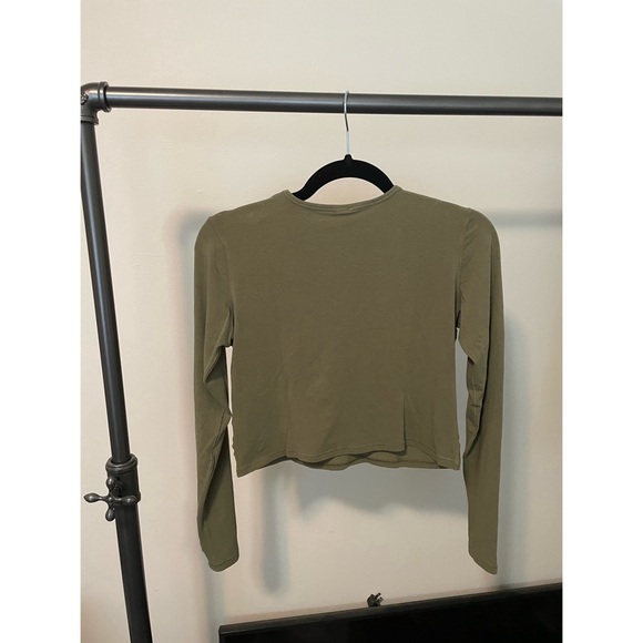 SKIMS NEW VINTAGE CROPPED LONG SLEEVE T-SHIRT - Picture 2 of 2